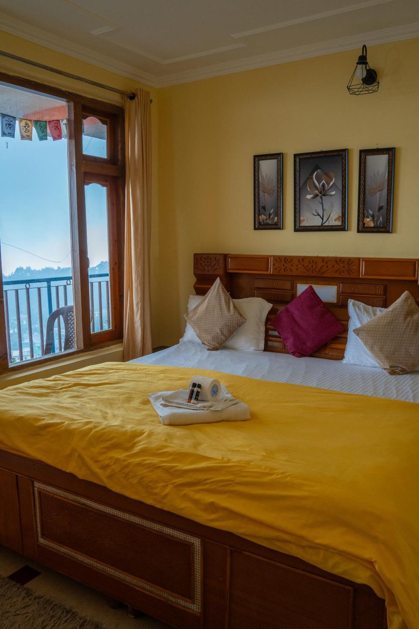 The Unmad - Dharamkot Bed & Breakfast Dharamshala Bagian luar foto