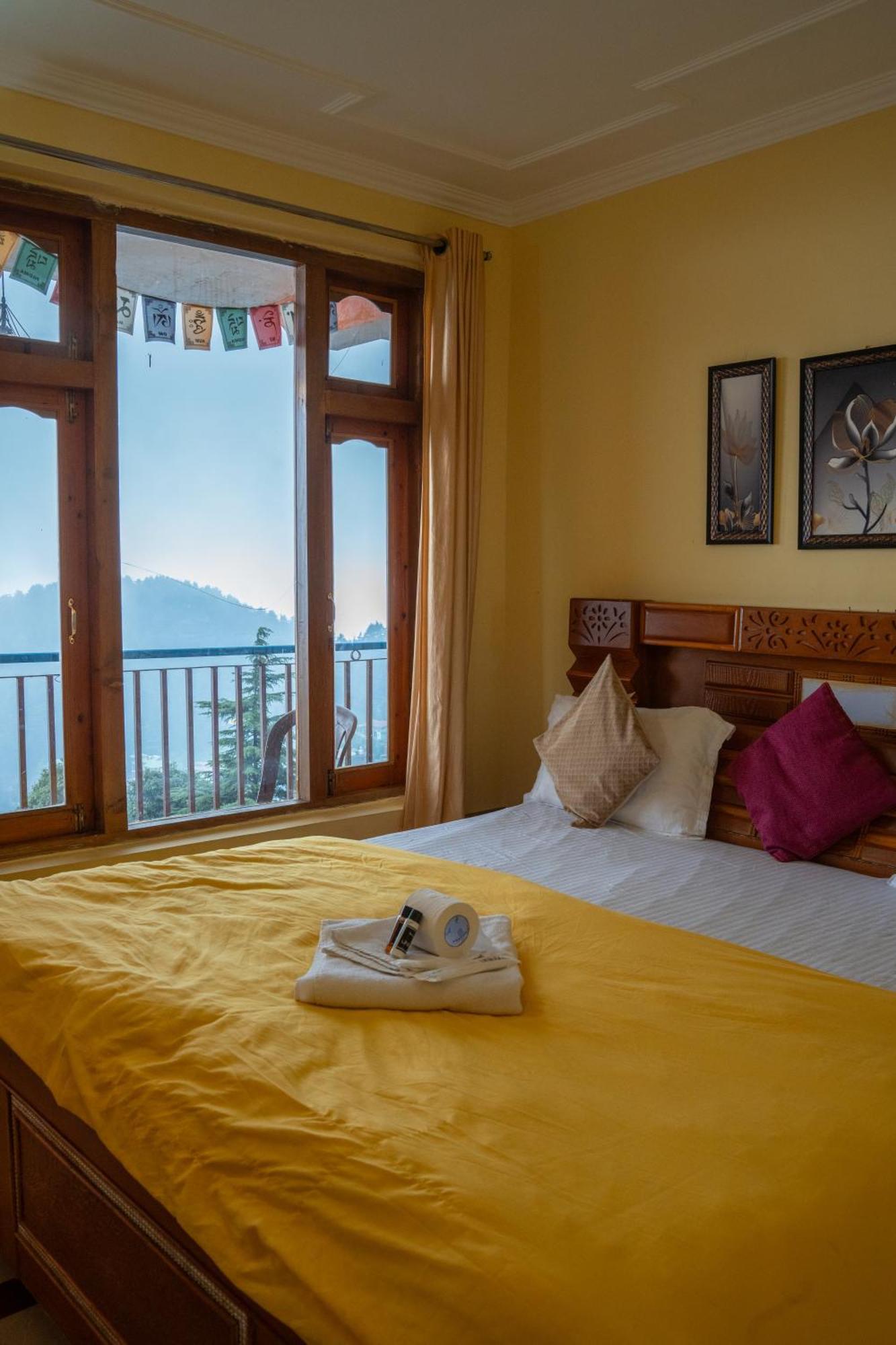 The Unmad - Dharamkot Bed & Breakfast Dharamshala Bagian luar foto