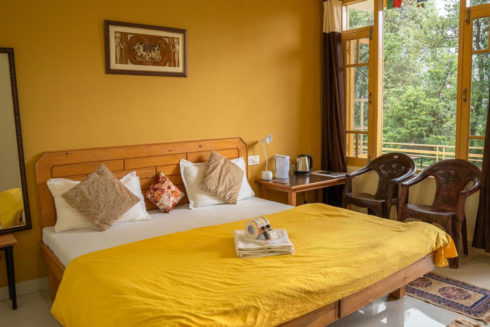 The Unmad - Dharamkot Bed & Breakfast Dharamshala Bagian luar foto