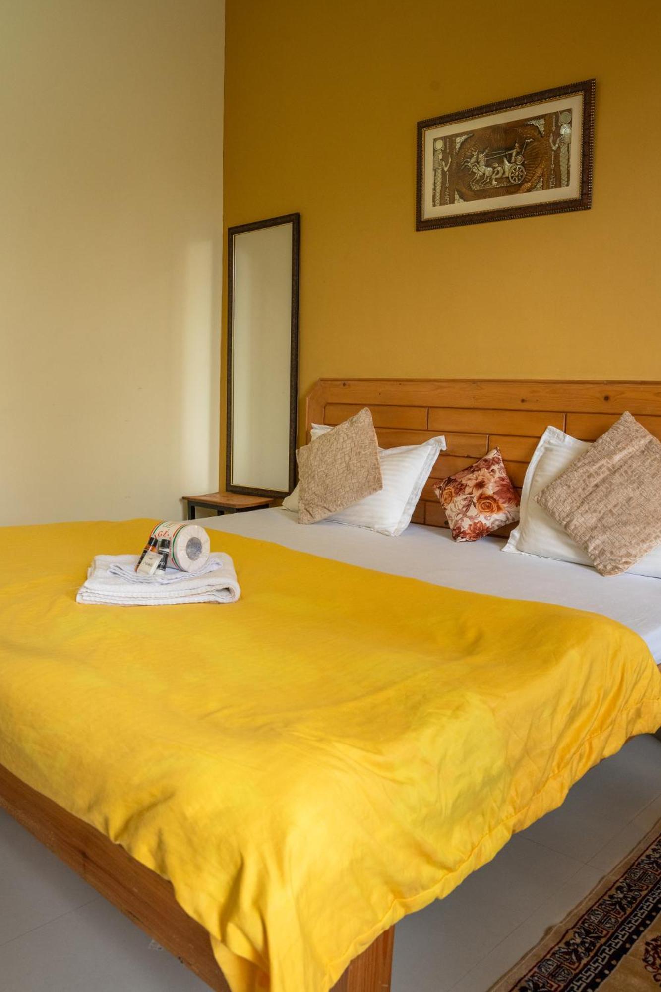 The Unmad - Dharamkot Bed & Breakfast Dharamshala Bagian luar foto