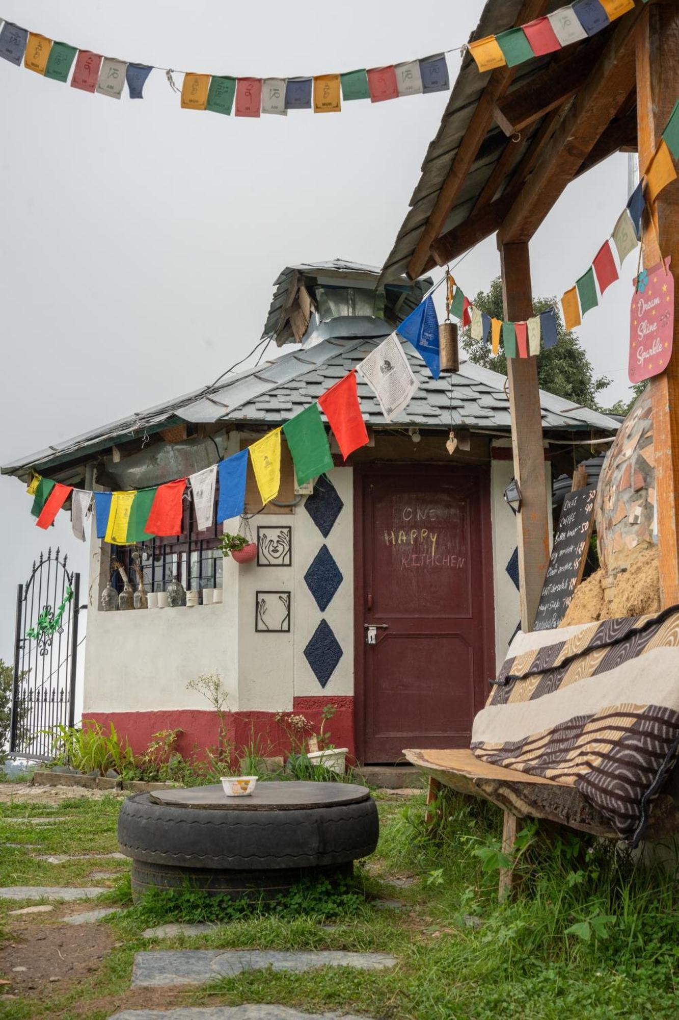 The Unmad - Dharamkot Bed & Breakfast Dharamshala Bagian luar foto